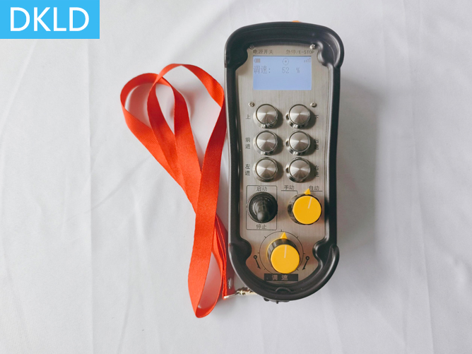 250米1路模擬量7路開關(guān)量工業(yè)遙控器