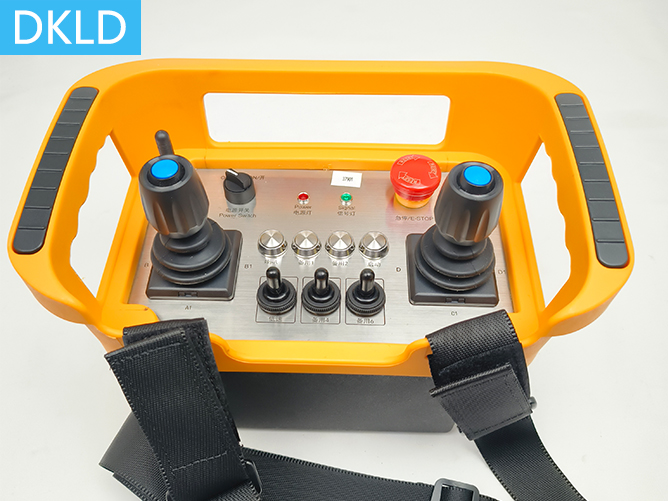 三軸搖桿工業(yè)遙控器